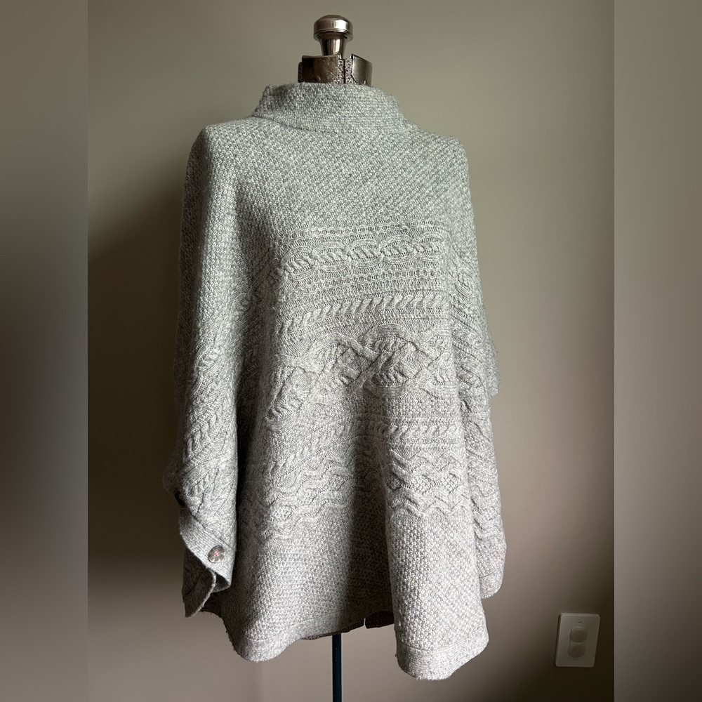 Wool blend Gray Women's poncho cape cable knit winter cozy